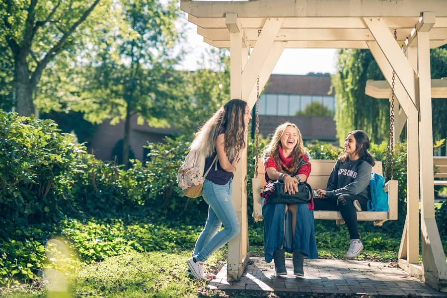 Lipscomp University happy students